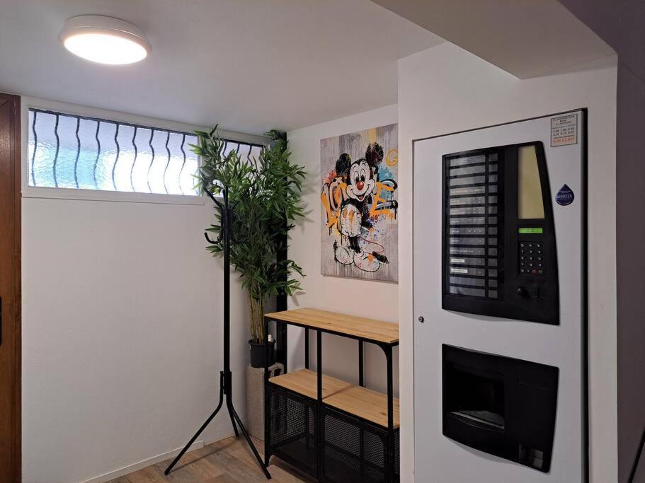 Ferienwohnung Camden - Exterieur Et Parking Reims Exterior foto