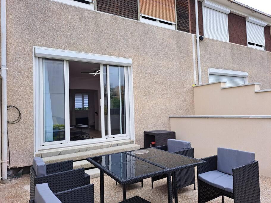 Ferienwohnung Camden - Exterieur Et Parking Reims Exterior foto