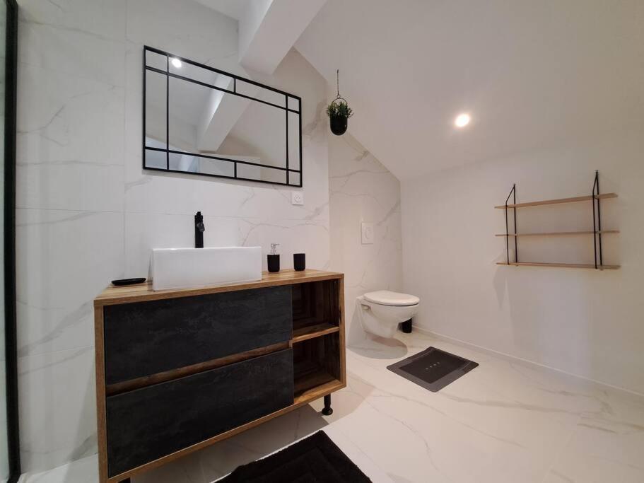 Ferienwohnung Camden - Exterieur Et Parking Reims Exterior foto